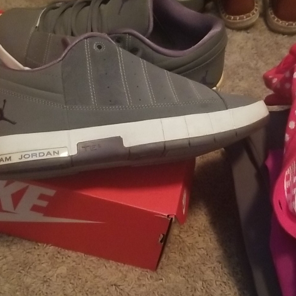 Shoes - Picture 2 of 5